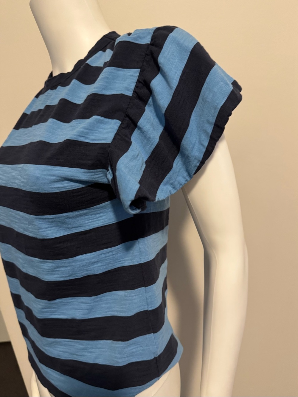 Nation Camille Ruffle Tee - MINT! - Picture 8 of 10